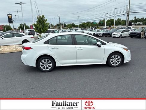 Used 2024 Toyota Corolla LE FWD image 6