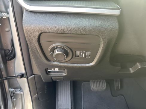 New 2025 Jeep Grand Cherokee Altitude image 29