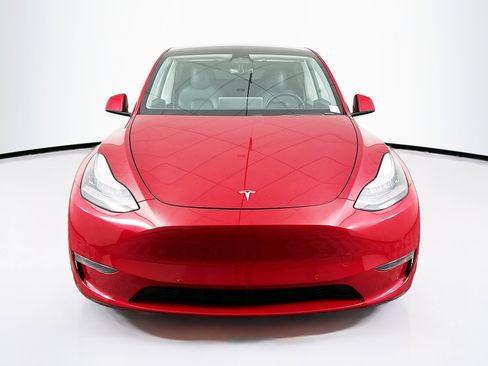 Used 2020 Tesla Model Y Long Range image 2