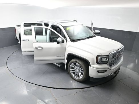 Used 2018 GMC Sierra 1500 Denali w/ Denali Ultimate Package AWD/4WD image 64