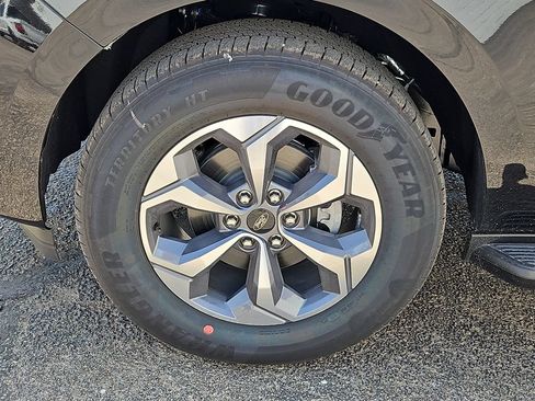 New 2027 Ford Expedition Active RWD image 17