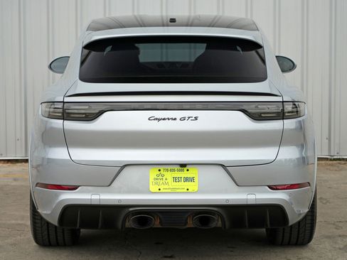 Used 2021 Porsche Cayenne GTS w/ Lightweight Sport Package image 50