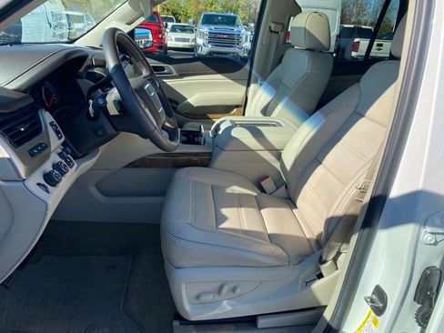 Used 2017 GMC Yukon Denali w/ Open Road Package image 15