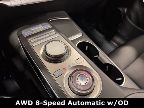 Used 2025 Genesis GV70 2.5T image 9