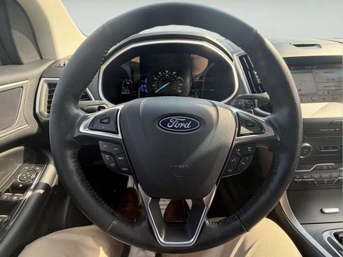 Used 2018 Ford Edge SEL w/ Equipment Group 201A AWD/4WD image 14