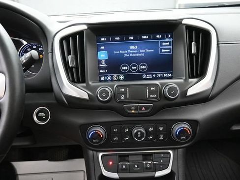 Used 2023 GMC Terrain SLT FWD image 10