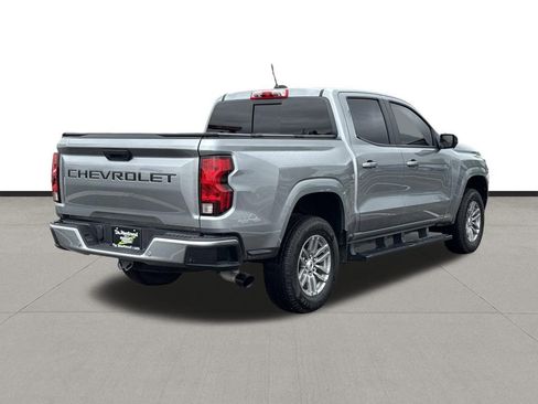 Used 2024 Chevrolet Colorado LT w/ LT Convenience Package II RWD image 5