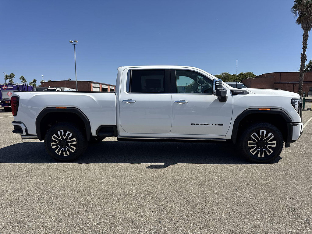 New 2026 GMC Sierra 2500 Denali Ultimate w/ Max Trailering Package AWD/4WD image 9
