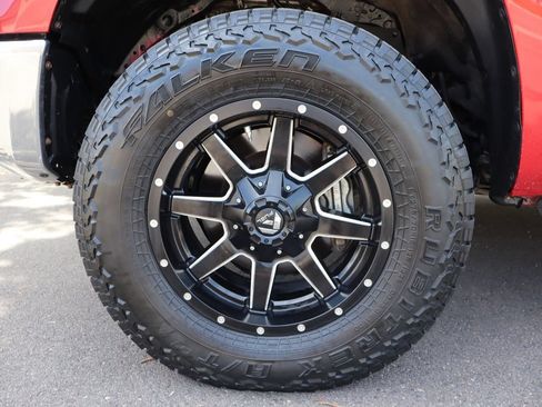 Used 2018 Toyota Tundra Limited w/ Limited Premium Package AWD/4WD image 42