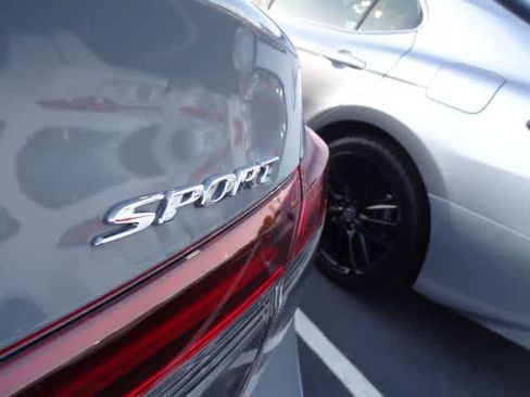 Used 2025 Honda Civic Sport image 8