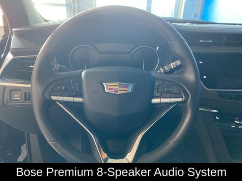 Used 2024 Cadillac XT6 Luxury AWD/4WD image 5