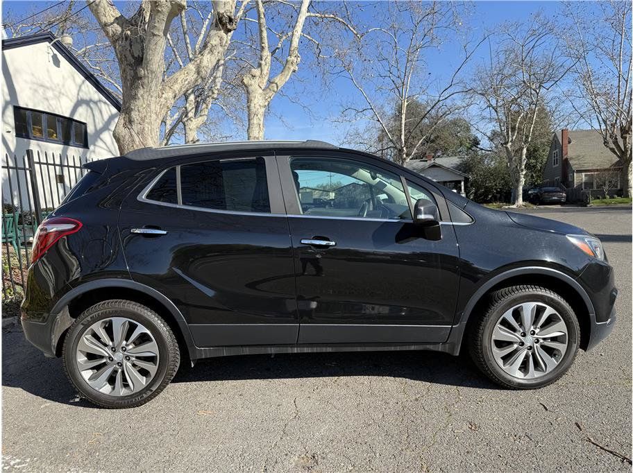 Used 2019 Buick Encore Preferred w/ Safety Package AWD/4WD image 4