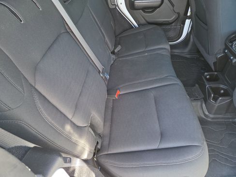 Used 2019 Jeep Wrangler Unlimited Sport S AWD/4WD image 21