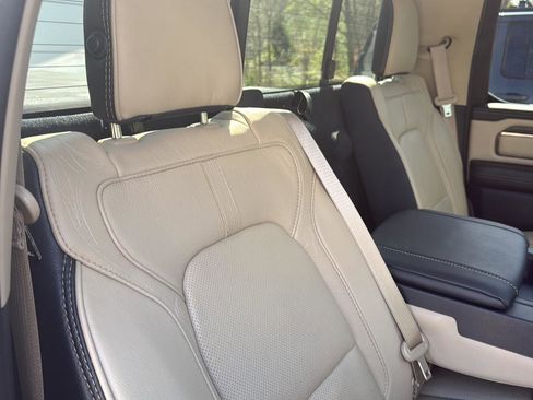 Used 2019 RAM 1500 Limited AWD/4WD image 30