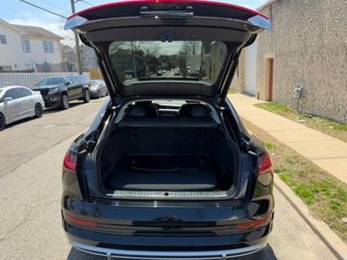 Used 2021 Audi e-tron Prestige w/ Prestige Package AWD/4WD image 14