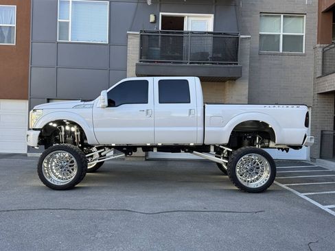 Used 2013 Ford F250 Platinum AWD/4WD image 2