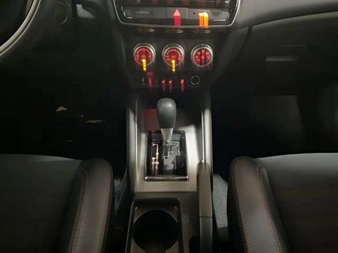 Used 2024 Mitsubishi Outlander Sport SE AWD/4WD image 15