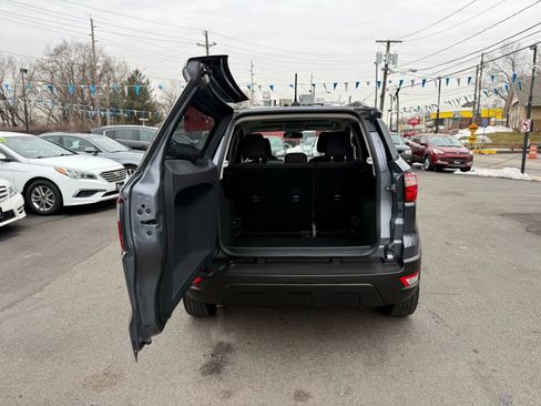 Used 2018 Ford EcoSport SE w/ SE Convenience Package image 9