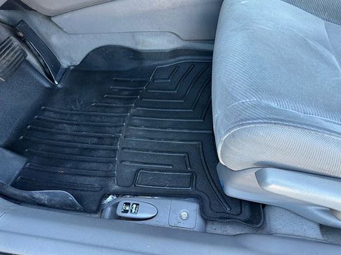 Used 2011 Honda Civic LX image 10