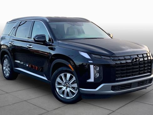 Used 2025 Hyundai Palisade SEL FWD image 3