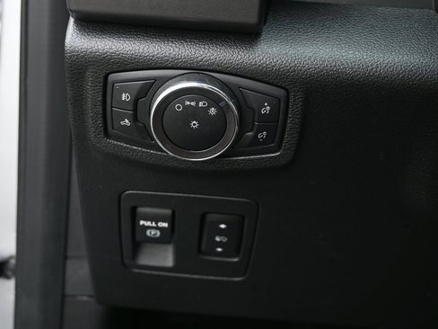 Used 2019 Ford F150 XLT w/ Equipment Group 302A Luxury image 9