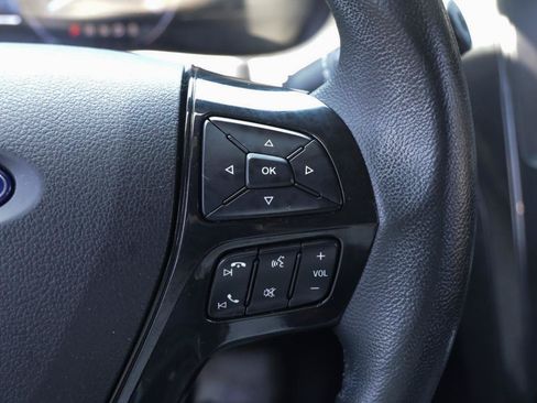 Used 2018 Ford Explorer XLT w/ Equipment Group 202A FWD image 28