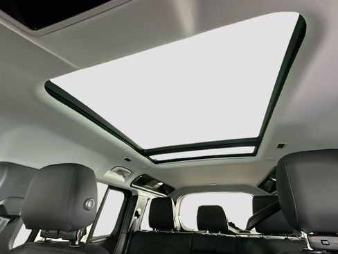 New 2026 Land Rover Defender 110 S image 24