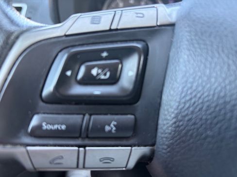 Used 2016 Subaru Forester 2.5i Premium AWD/4WD image 11