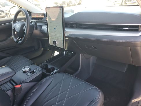 Used 2023 Ford Mustang Mach-E Select image 18
