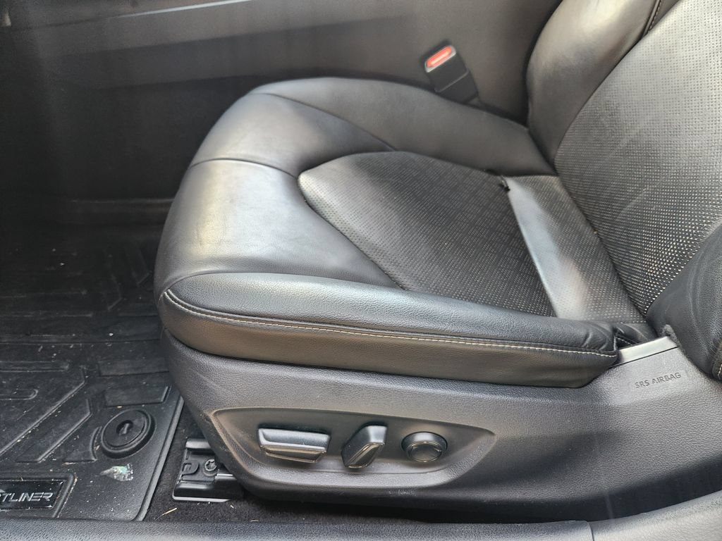 Used 2021 Toyota Camry XSE FWD image 24