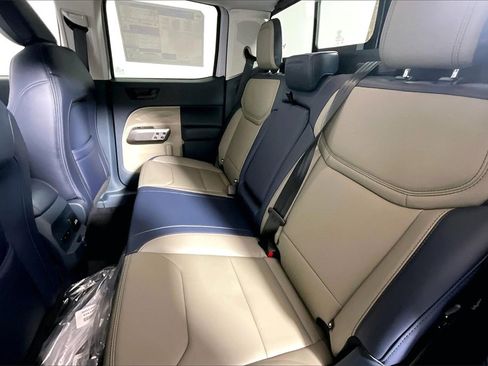 New 2025 Ford Maverick Lariat w/ 4K Tow Package image 10