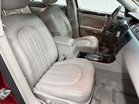 Used 2010 Buick Lucerne CXL FWD image 32