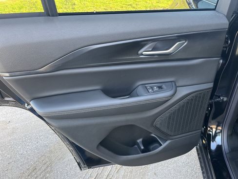 New 2025 Jeep Grand Cherokee Laredo X image 15