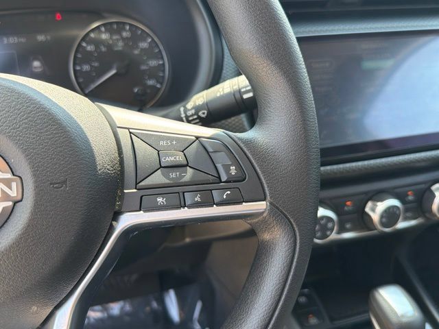 Used 2023 Nissan Kicks SV FWD image 27