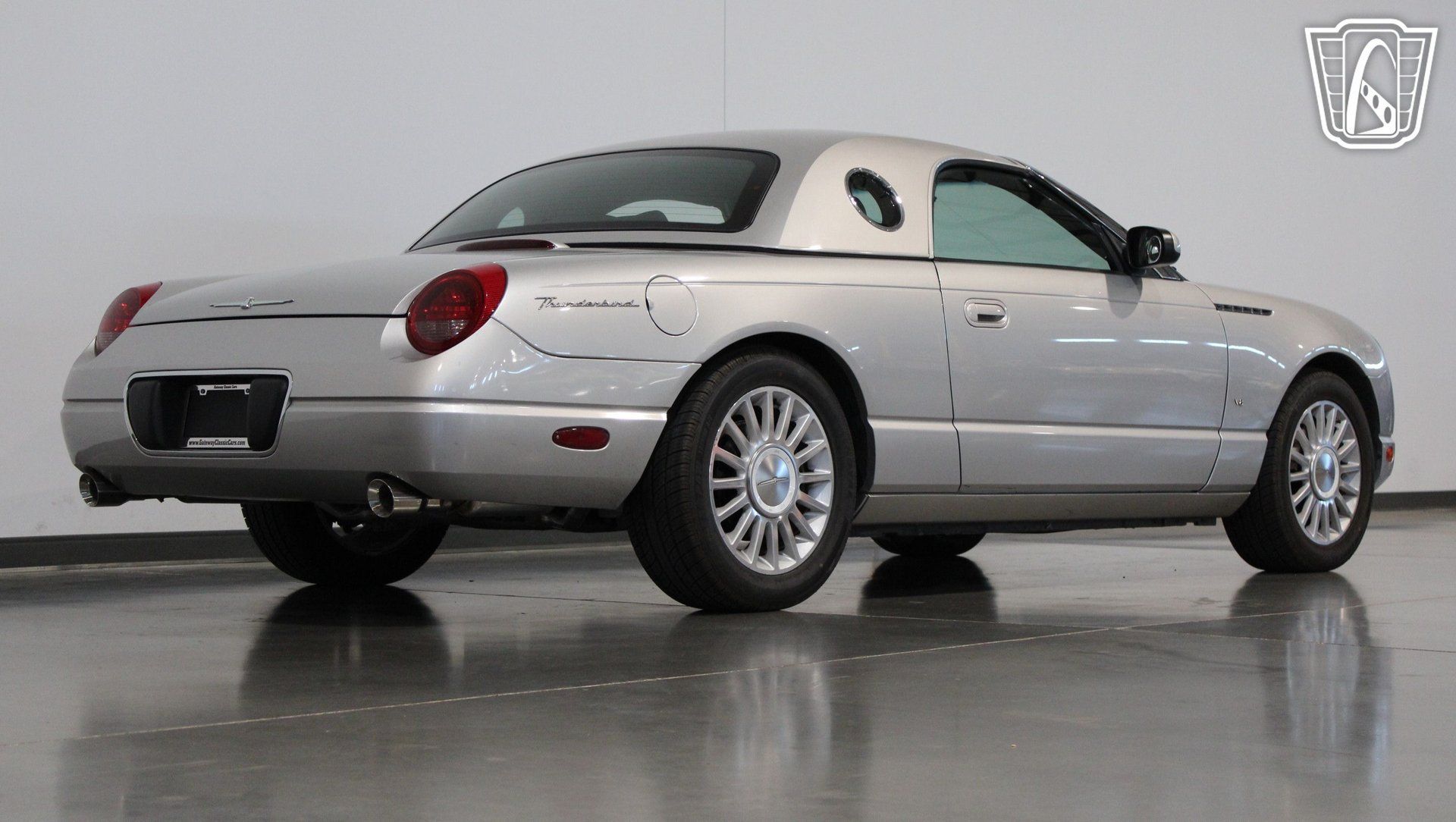 Used 2004 Ford Thunderbird RWD image 32