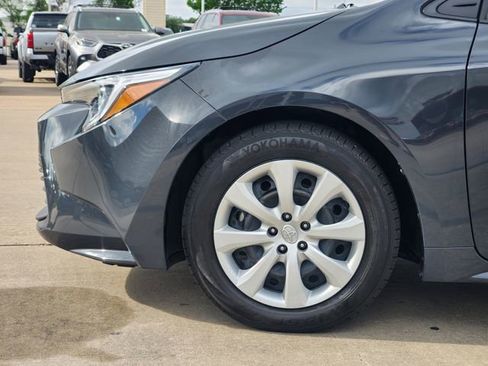 Certified 2025 Toyota Corolla LE image 8