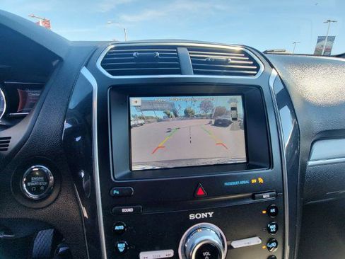 Used 2019 Ford Explorer Sport image 14