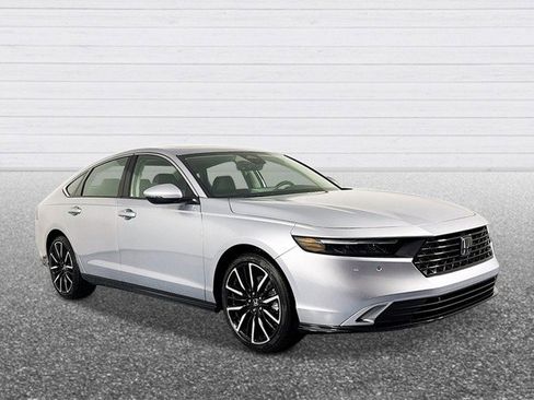 New 2026 Honda Accord Touring image 8