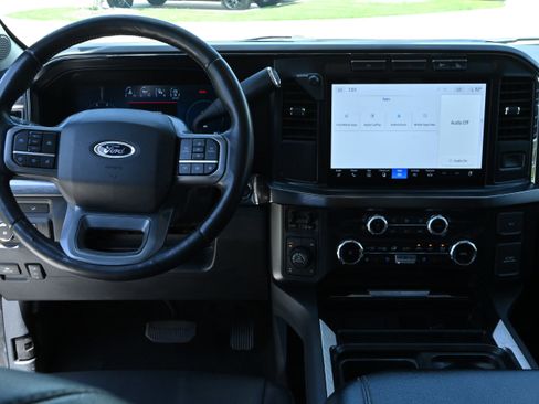 Used 2024 Ford F250 Lariat w/ Tremor Off-Road Package AWD/4WD image 26