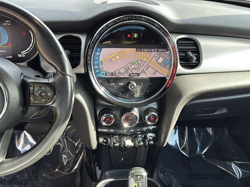 Used 2022 MINI Cooper SE image 19