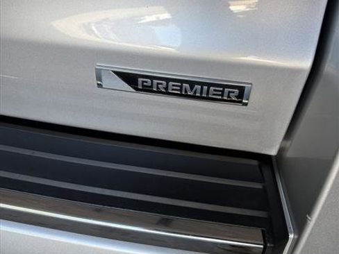 Used 2018 Chevrolet Suburban Premier image 24