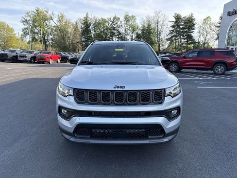 New 2026 Jeep Compass Latitude image 16