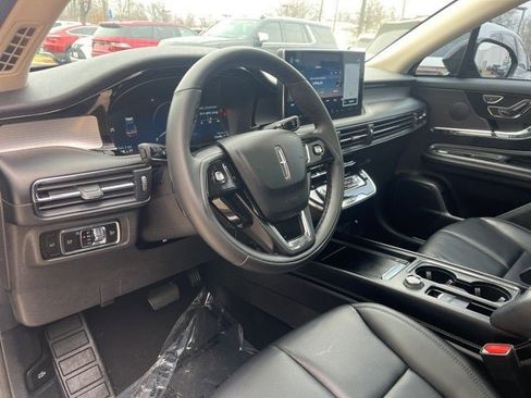 Used 2023 Lincoln Corsair AWD w/ Equipment Group 101A image 25