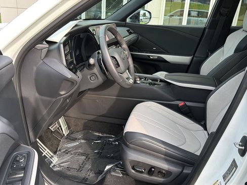 Certified 2026 Lexus TX 500h AWD w/ Technology Package image 10