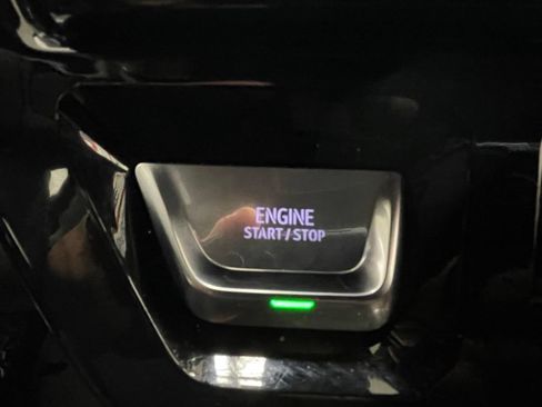 Used 2024 GMC Sierra 2500 Denali Ultimate AWD/4WD image 43