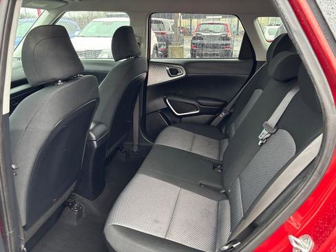 Certified 2022 Kia Soul LX image 13