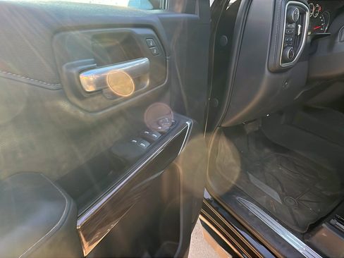 Used 2019 Chevrolet Silverado 1500 LT Trail Boss w/ Convenience Package image 15