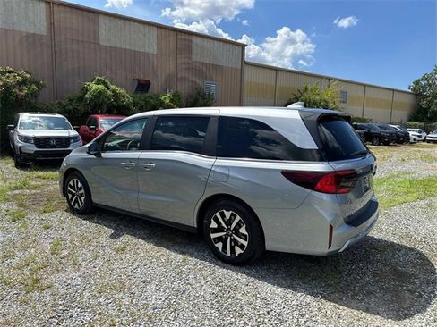 New 2026 Honda Odyssey EX-L image 2
