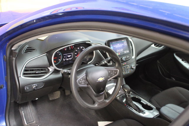 Used 2023 Chevrolet Malibu LT FWD image 13