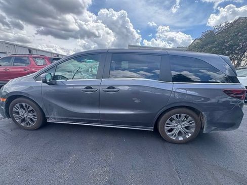 Used 2026 Honda Odyssey Touring image 8